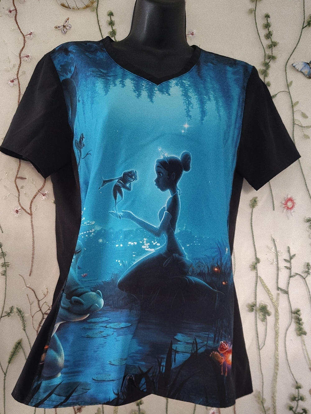 Disney Princess And The Frog Women's Blue V-Neck Scrub Top Excellent Condition